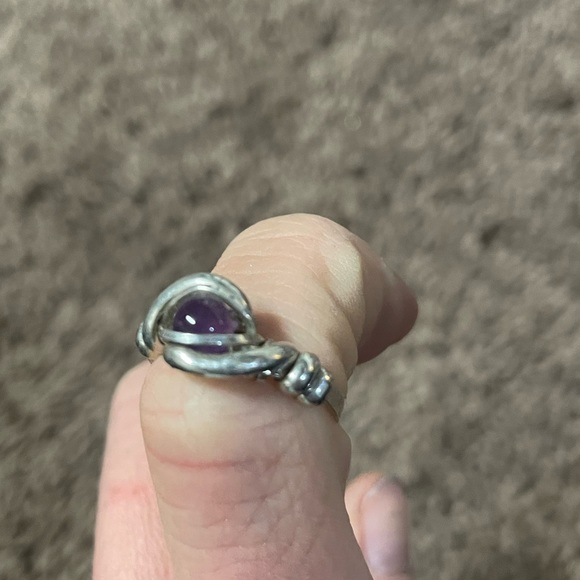 Sterling silver Amythest ring - Picture 3 of 3